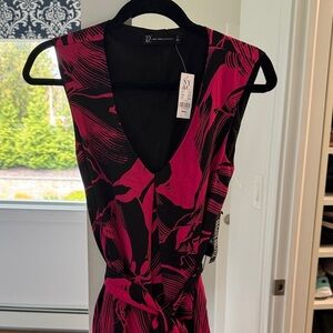 NWT New York & Company Vibrant Pink and Black Maxi Dress